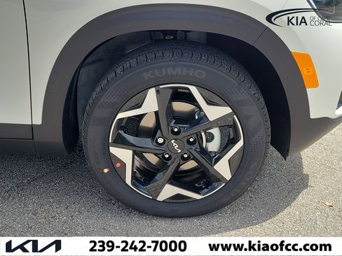 New 2026 Kia Seltos S FWD image 7