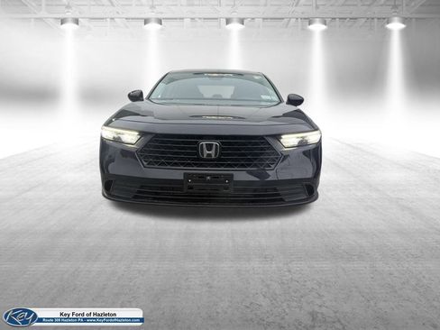 Used 2025 Honda Accord SE image 2