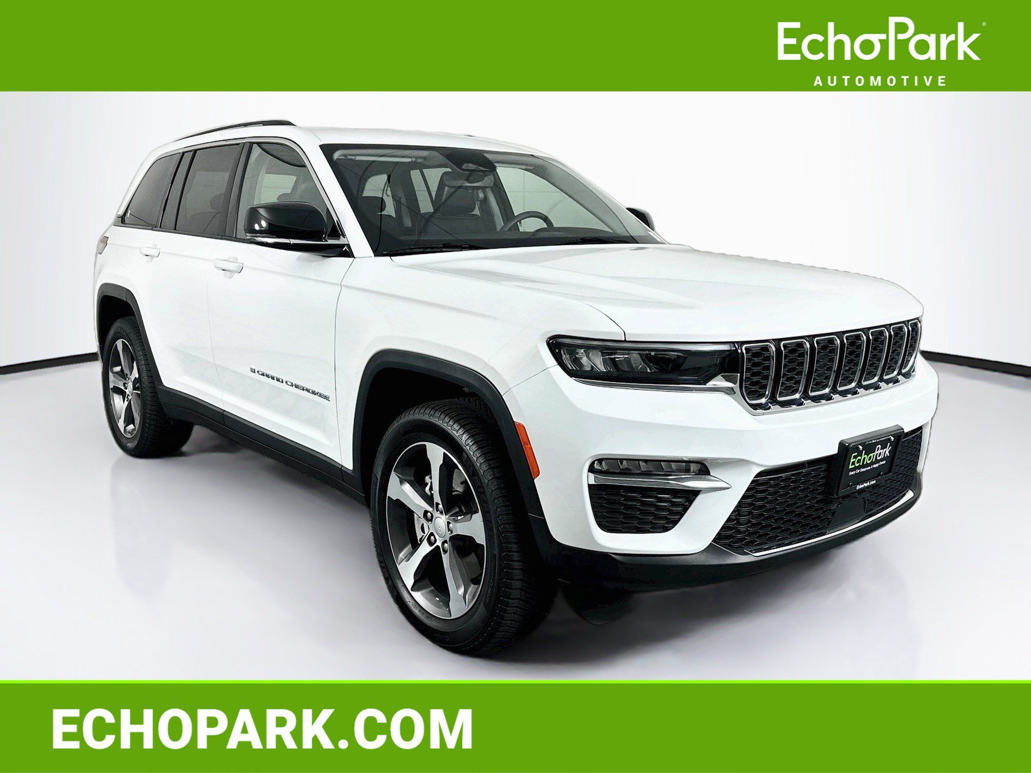 Used 2023 Jeep Grand Cherokee 4WD 4xe image 1