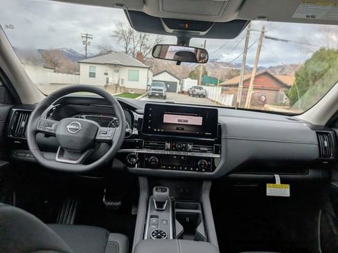 New 2026 Nissan Pathfinder SV image 7