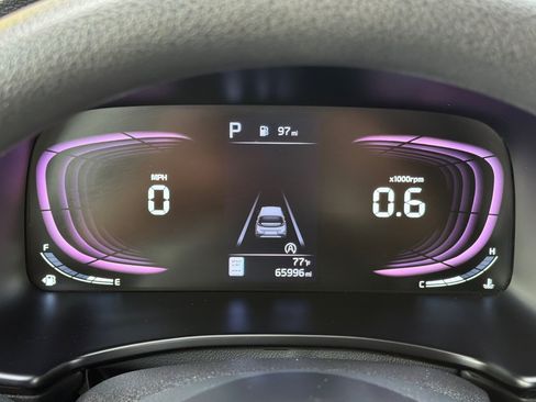 Used 2023 Kia Soul LX w/ LX Technology Package FWD image 20