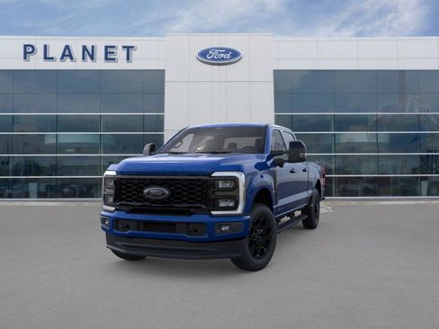 New 2026 Ford F250 Lariat w/ Black Appearance Package image 2