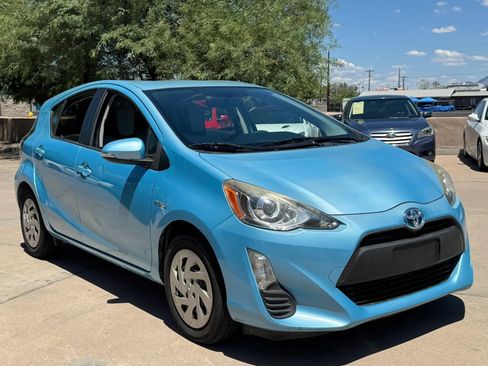Used 2016 Toyota Prius C One FWD image 4