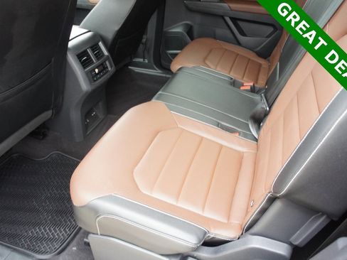 Used 2021 Volkswagen Atlas SEL Premium w/ MDO Package (Bench Seat) image 34