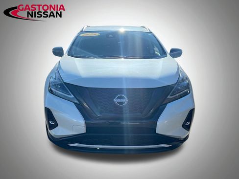 Used 2024 Nissan Murano SV w/ SV Midnight Edition Package image 2