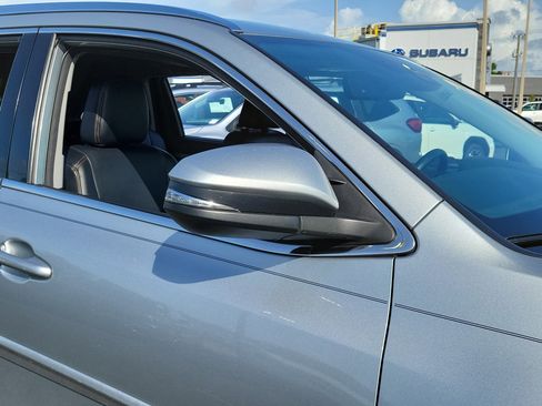 Used 2018 Toyota Highlander XLE FWD image 9