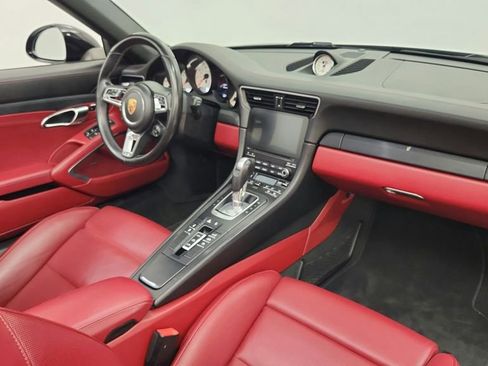 Used 2018 Porsche 911 Carrera 4 GTS image 17