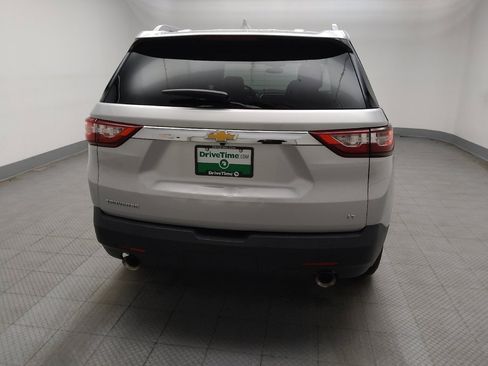 Used 2018 Chevrolet Traverse LT FWD image 7