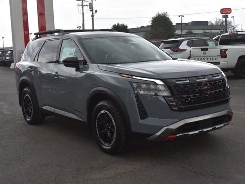 New 2026 Nissan Pathfinder Rock Creek image 3