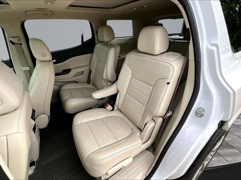 Used 2023 GMC Acadia Denali w/ Denali Ultimate Package AWD/4WD image 22