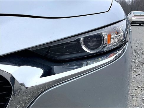 Used 2019 MAZDA MAZDA3 Sedan w/ Select Package image 27