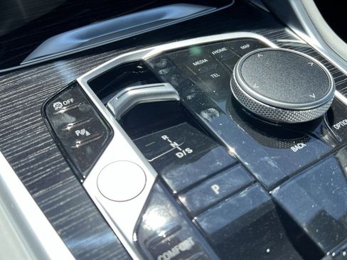 New 2026 BMW X6 xDrive40i AWD/4WD image 19