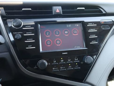 Used 2020 Toyota Camry LE FWD image 16