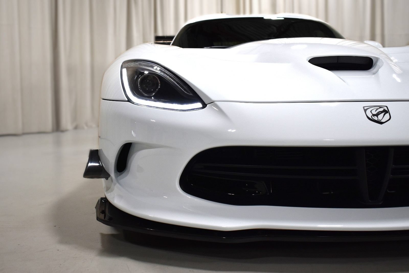 Used 2016 Dodge Viper ACR RWD image 7