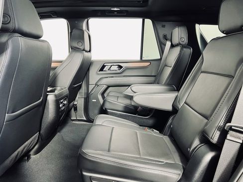 Used 2025 GMC Yukon Denali image 13