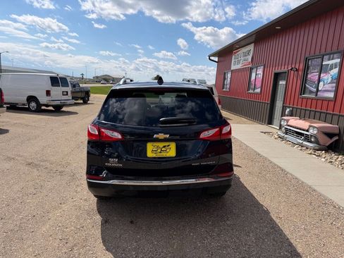 Used 2021 Chevrolet Equinox Premier AWD/4WD image 6