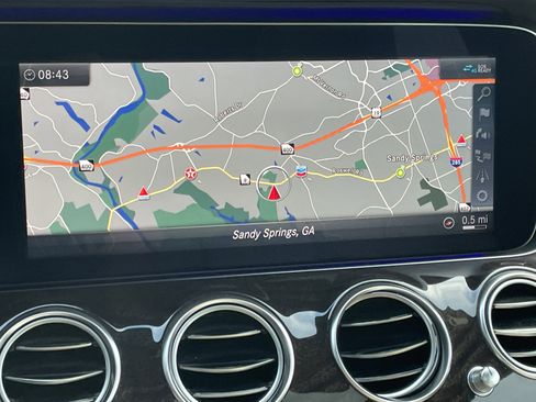 Used 2019 Mercedes-Benz E 300 image 32