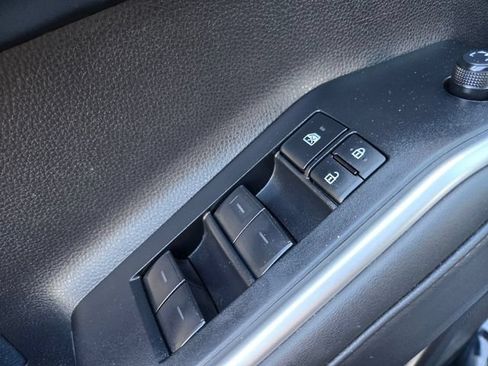 Used 2025 Toyota Highlander XSE AWD/4WD image 40