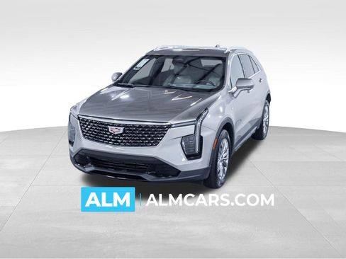 Used 2025 Cadillac XT4 Premium Luxury FWD image 1