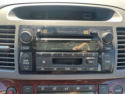 Used 2006 Toyota Camry V6 FWD image 12