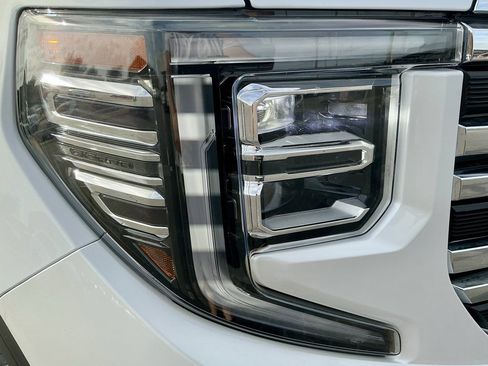 Used 2025 GMC Sierra 1500 SLT w/ SLT Premium Plus Package image 8