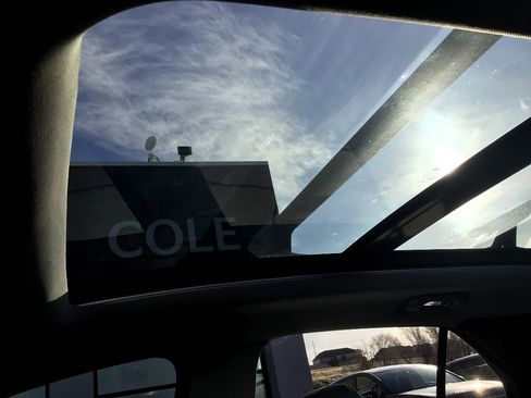 Used 2022 Chevrolet Equinox LT image 11