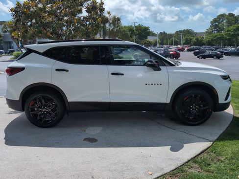 Used 2020 Chevrolet Blazer LT w/ Redline Edition FWD image 11