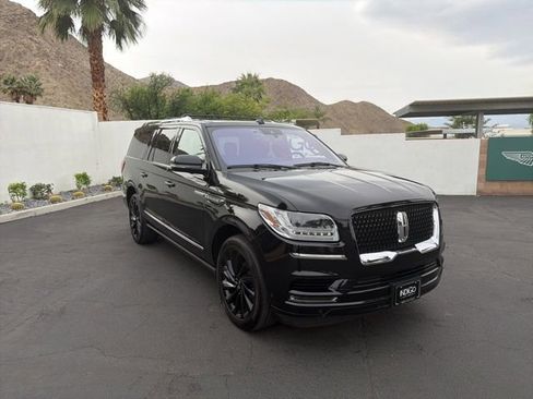 Used 2021 Lincoln Navigator L Reserve image 3