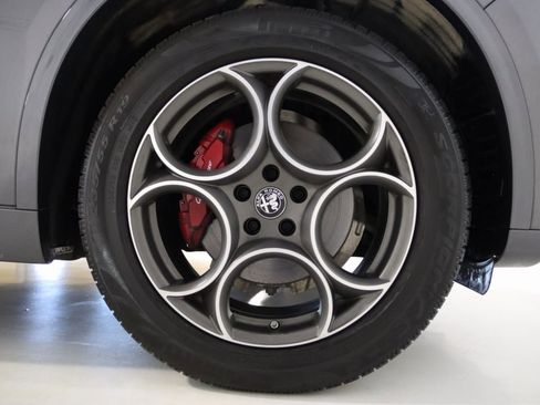 Used 2022 Alfa Romeo Stelvio Ti image 79