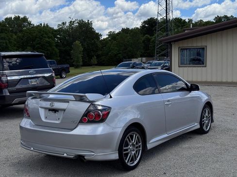 Used 2010 Scion tC FWD image 9