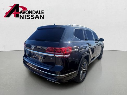 Used 2018 Volkswagen Atlas SE w/ R-Line Package AWD/4WD image 3