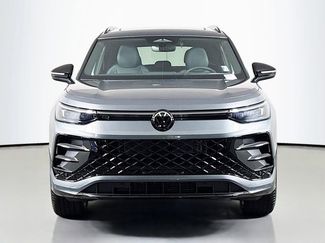 New 2026 Volkswagen Tiguan SE R-Line video 2