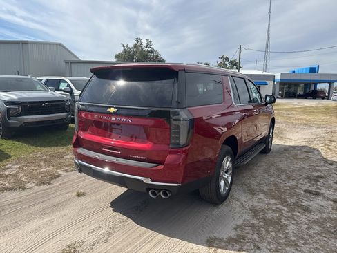 New 2026 Chevrolet Suburban Premier image 4
