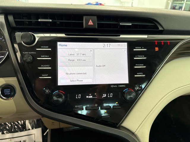 Used 2019 Toyota Camry XLE FWD image 21