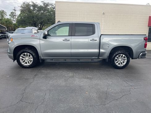 Used 2024 Chevrolet Silverado 1500 LT w/ Z71 Off-Road Package AWD/4WD image 2
