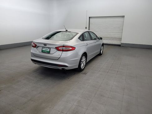Used 2014 Ford Fusion SE FWD image 9