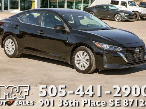 Used 2025 Nissan Sentra S image 1