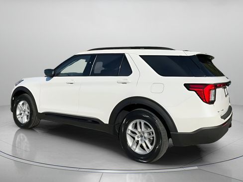 New 2026 Ford Explorer Active image 19