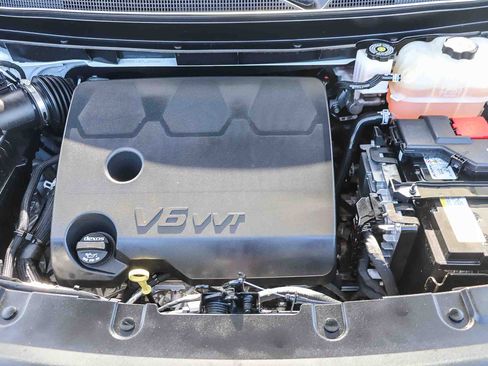 Used 2023 Chevrolet Traverse RS w/ LPO, Cargo Package image 28