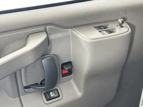 Used 2022 GMC Savana 2500 w/ Driver Convenience Package RWD image 21