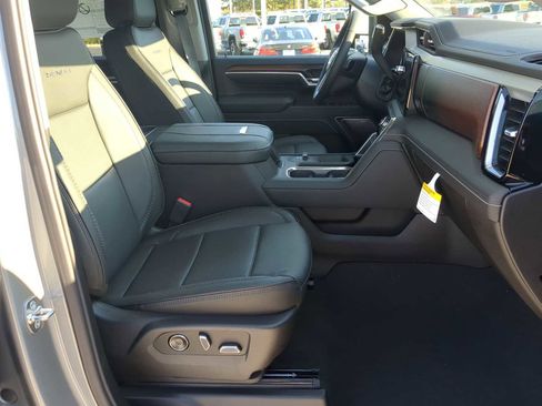 New 2026 GMC Sierra 2500 Denali w/ Denali Reserve Package AWD/4WD image 30