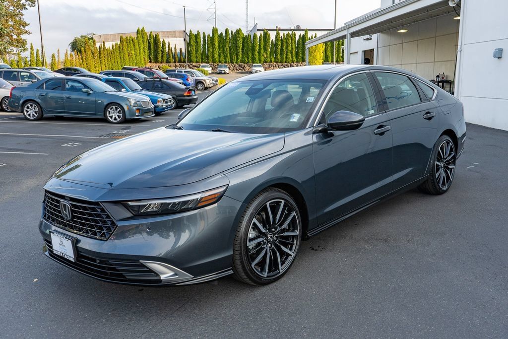Certified 2023 Honda Accord Touring image 6