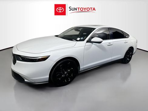 Used 2024 Honda Accord EX image 9