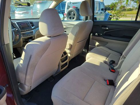 Used 2018 Honda Pilot LX image 13