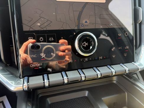 New 2026 GMC Acadia Elevation w/ Elevation Premium Package FWD image 19