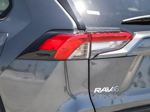 Certified 2025 Toyota RAV4 XLE AWD/4WD image 10