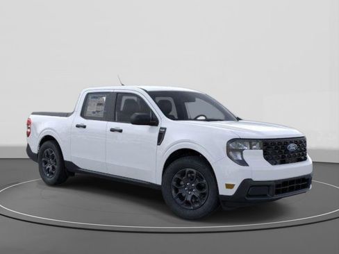 New 2026 Ford Maverick XLT image 7