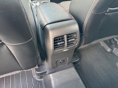 Certified 2024 Ford Escape ST-Line w/ Tech Pack #1 FWD image 17