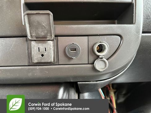 Used 2017 GMC Savana 3500 Extended image 21