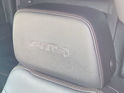 Used 2024 GMC Sierra 2500 AT4 w/ AT4 Preferred Package AWD/4WD image 24